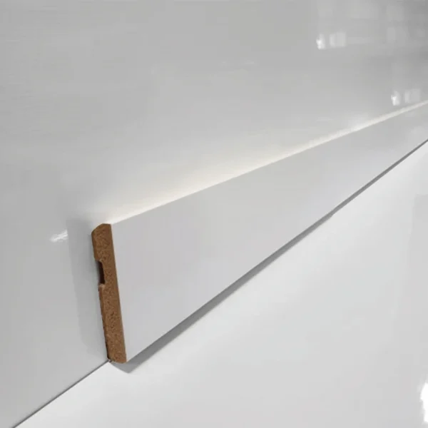 Zócalo MDF Curve Blanco 56mm x 2.60 mts