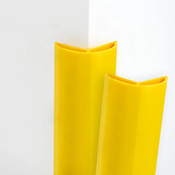 Cubrecanto flexible 40x40x2 mm TEC 912 con cinta doble faz x 0,60 m
