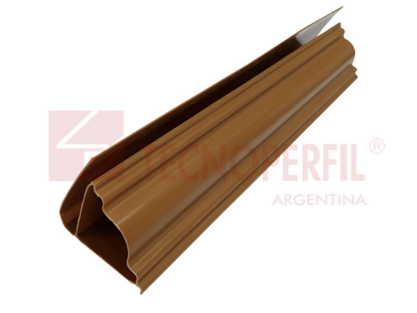 Moldura "U" Color madera de 6m
